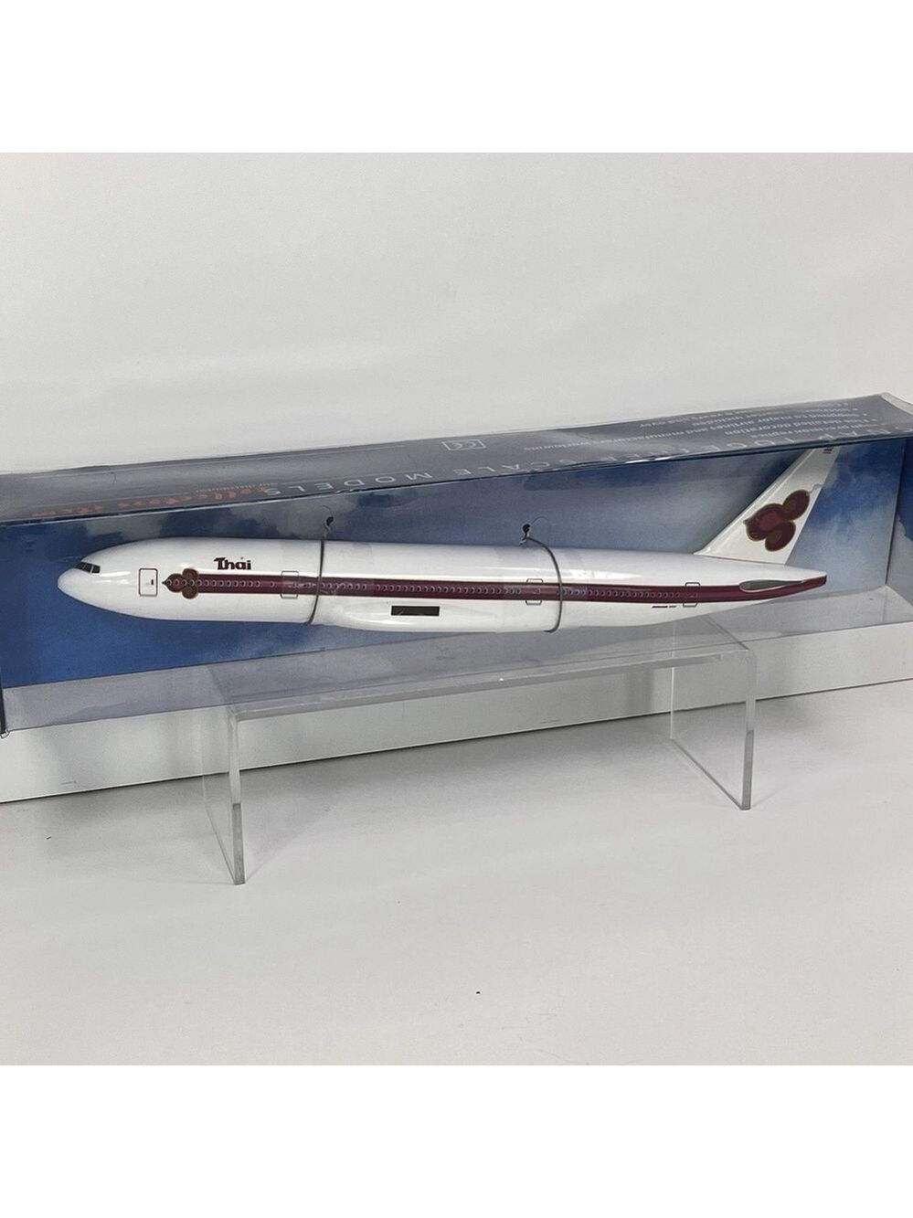 Thai Airways Boeing 777 Snap Together Scale Model Plane PPC * Read NL